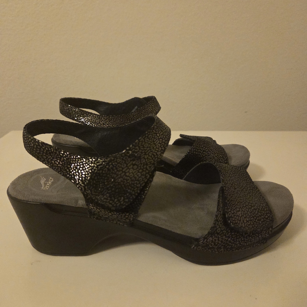 Dansko Black Textured Sandals